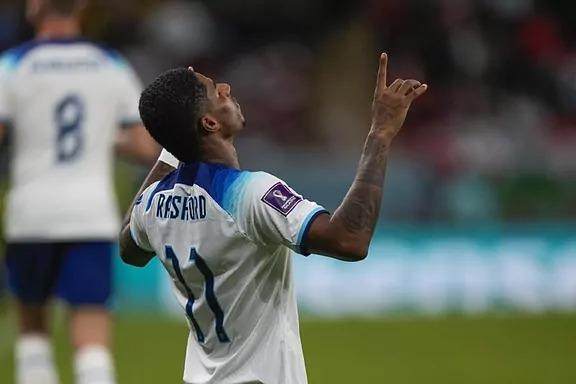 1669762592458018904.jpg 16697538352237.jpg